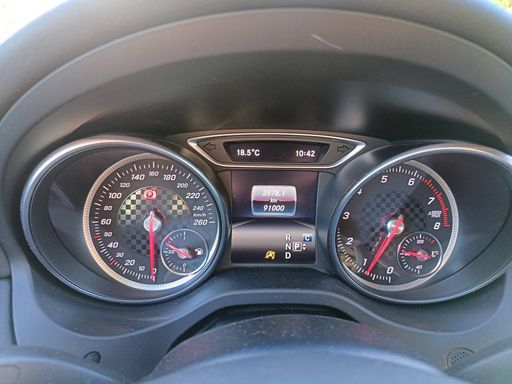 Mercedes Classe A 2.0 250 211 7G-DCT - Whiteart Edition – 2017 – 91000 km – Essence – Boîte Automatique — photo 16