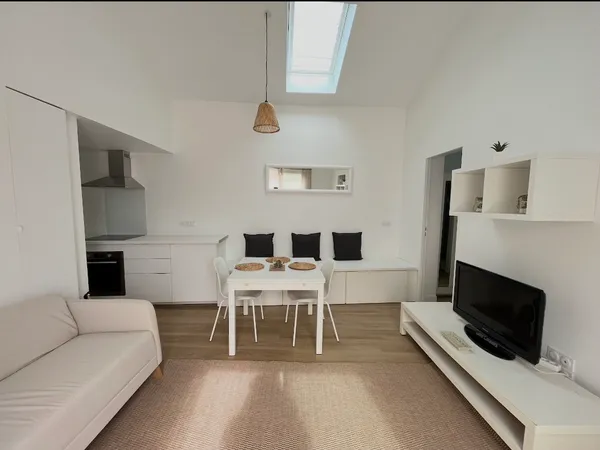 Loue chambre en colocation dans maison