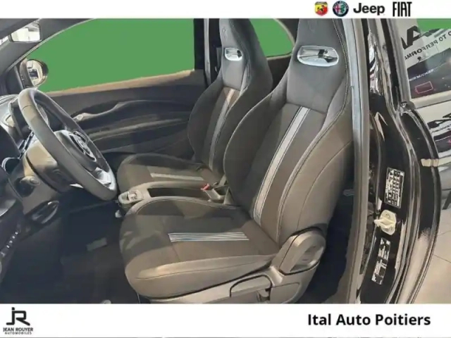 Abarth 500 e 155ch 42kwh  4cv (prime cee deduite de 6 150 euros) — photo 9