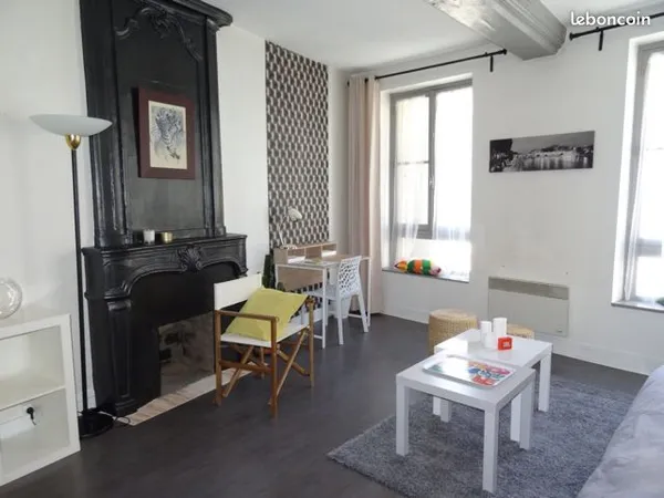 Appartement Meublé en Centre-ville, à 300m de la mairie