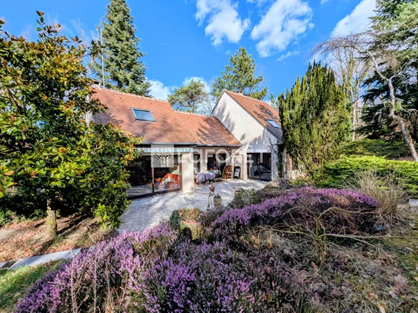 Maison 8 pièces 191 m²