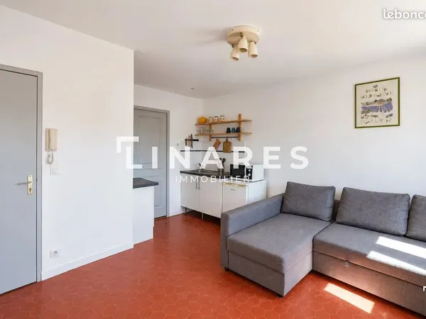 Studio 1 pièce 21 m²