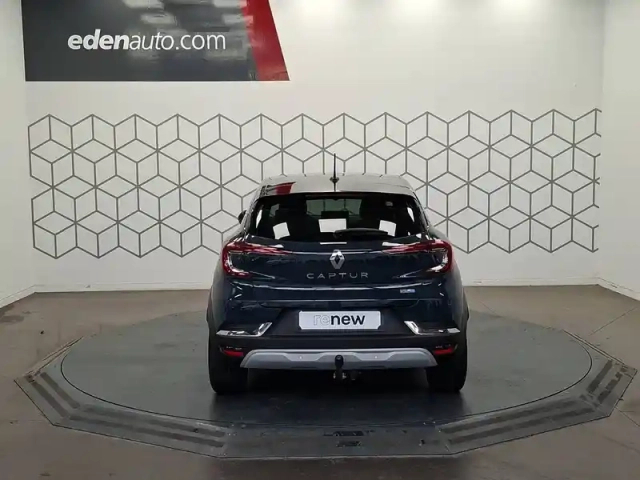 Renault Captur e-tech 145 - 21 — photo 4