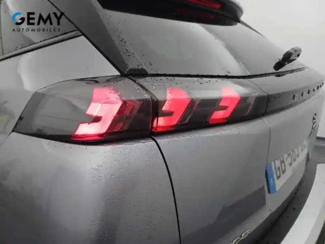 Peugeot 2008 puretech 130 s&amp;s bvm6 — photo 12