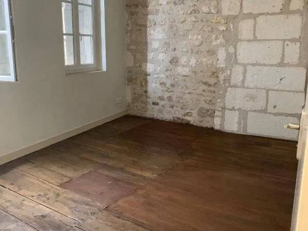 Studio 1 pièce 19 m²