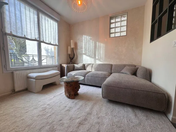 Maison 1 pièce 142 m²