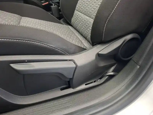 Renault Clio tce 90 - 21n — photo 24