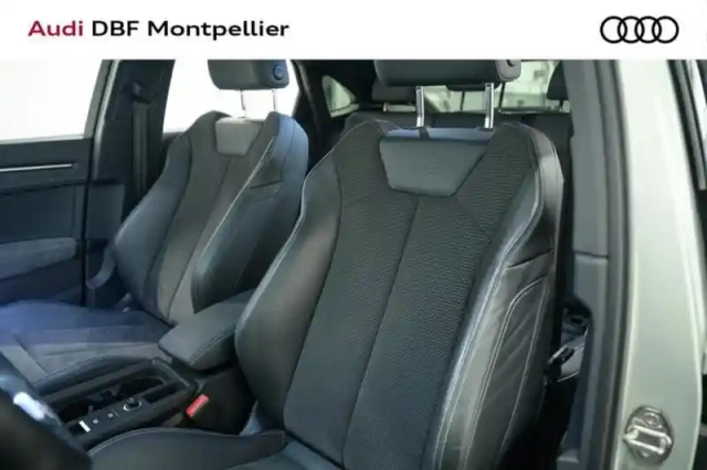 Audi Q3 35 tfsi 150 ch s tronic 7 s line — photo 2