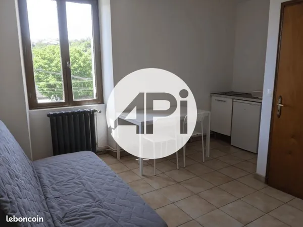 Studio 1 pièce 16 m²