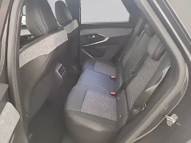 Peugeot 3008 electrique 210 ch 73 kwh — photo 34