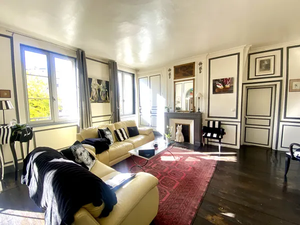 Appartement 5 pièces 220 m²