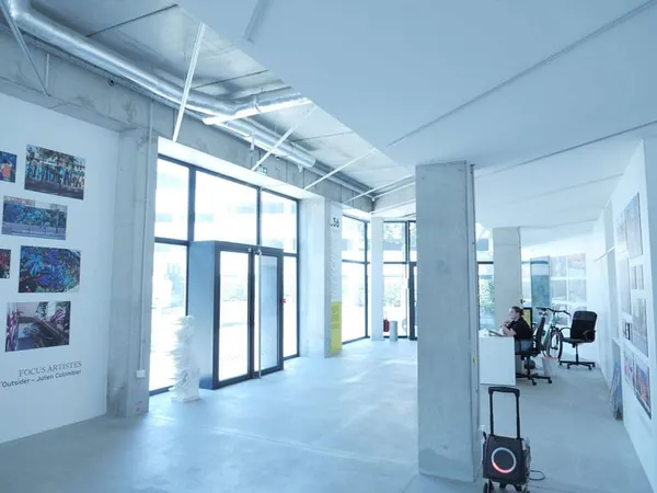 Local 320 m²