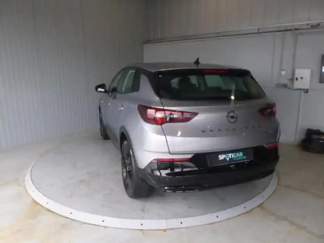 Opel Grandland 1.2 turbo 130ch gs bva8 — photo 7