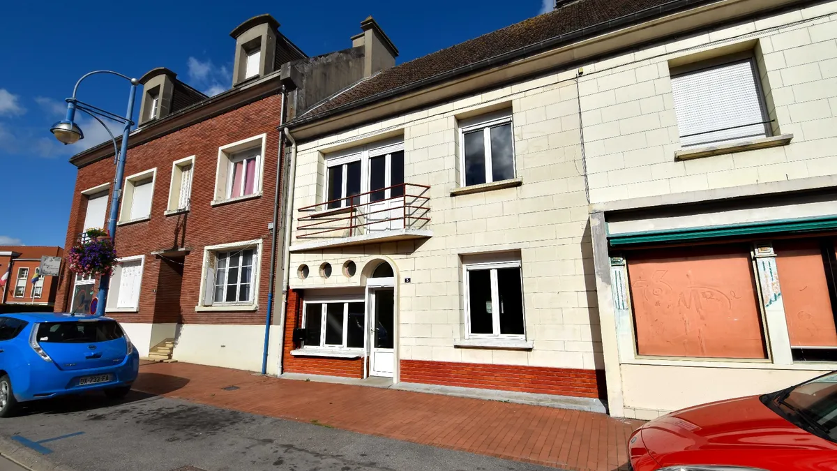 Photo 1