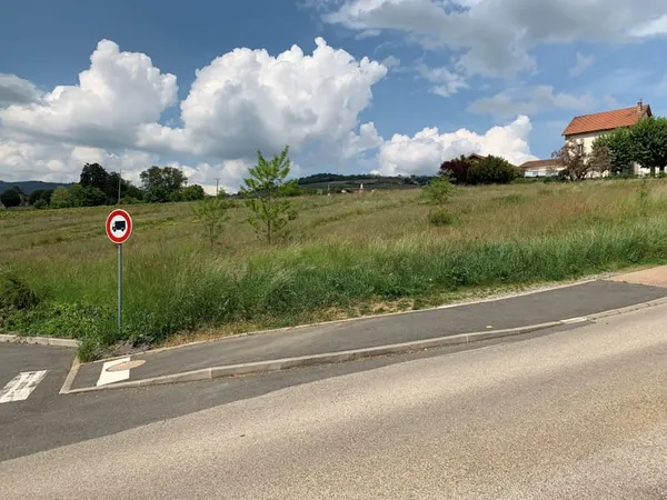 JULIENAS terrain viabilisé 305 m²