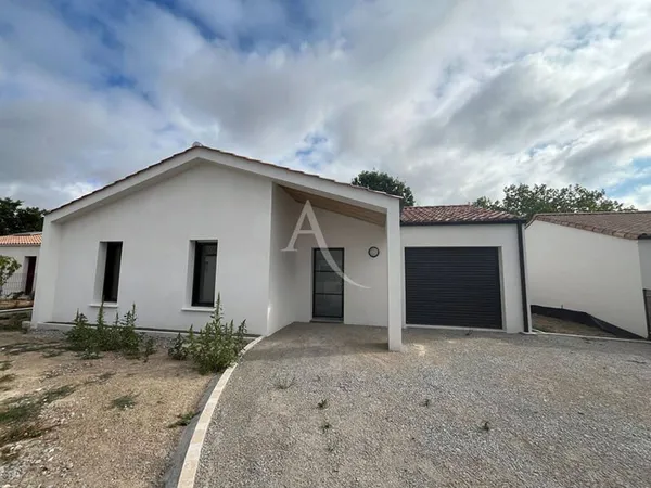 Maison de plain-pied 4 pièces 101 m²