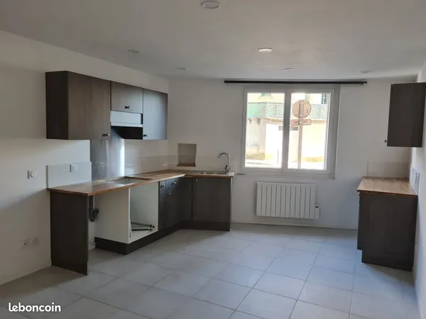 APPARTEMENT 3 Pièces RDC