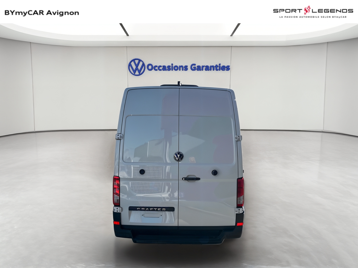 Volkswagen Utilitaires CRAFTER VAN 35 L3H3 2.0 TDI 140 CH — photo 4