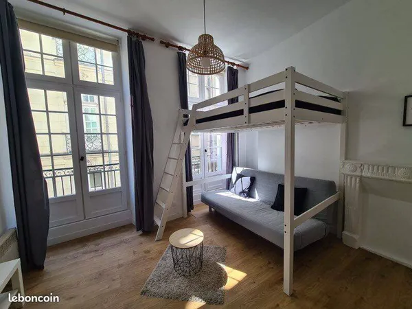 Studio 1 pièce 22 m²