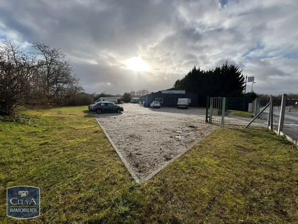 Local d’activité et entrepôt Vente Mondeville  429m² 520000€