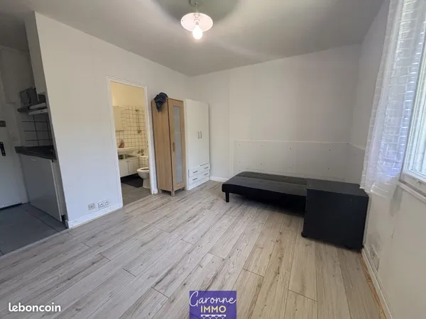 Studio 1 pièce 20 m²