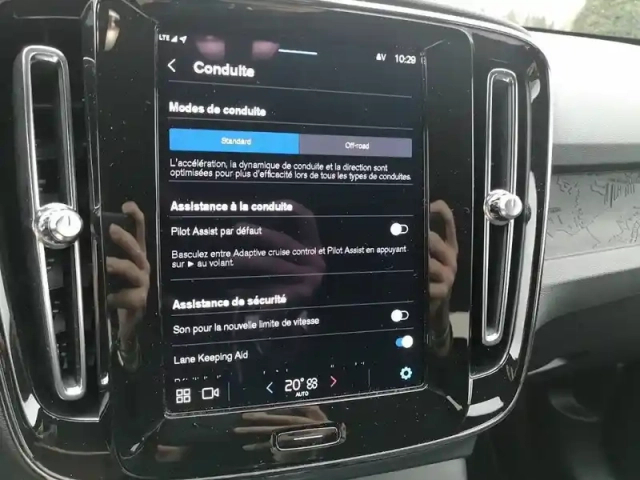 Volvo Xc40 recharge extended range 252 ch 1edt — photo 23