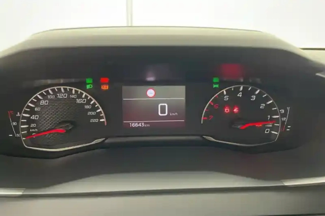 Peugeot 208 100 s&amp;s bvm6 — photo 74