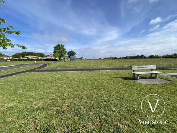 Terrain en individuel 910 m²