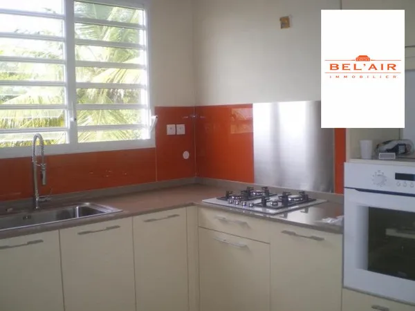 DUCOS quartier Cocotte : APPARTEMENT F3 CLIMATISE