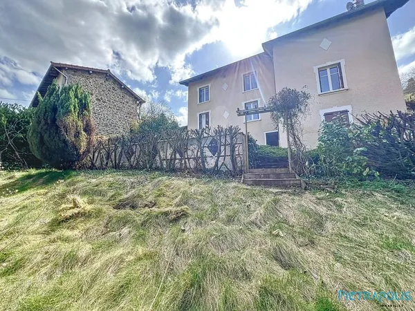 MAISON et GRANDE DEPENDANCE - 3 CHBRES - JARDIN - SOUS SOL