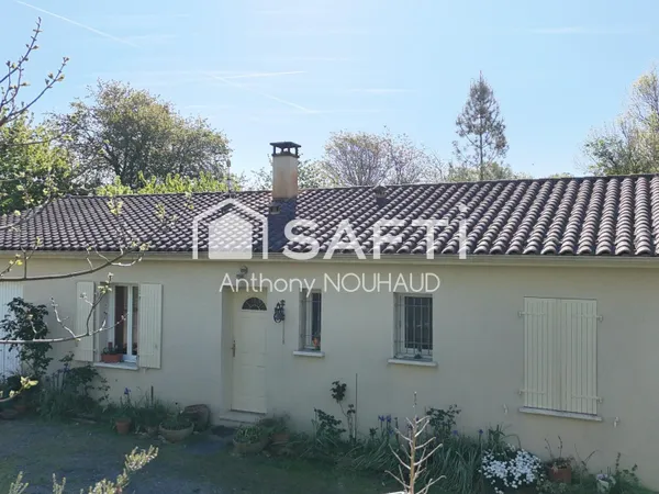 Pavillon plain-pied, avec grand terrain de 5000m²