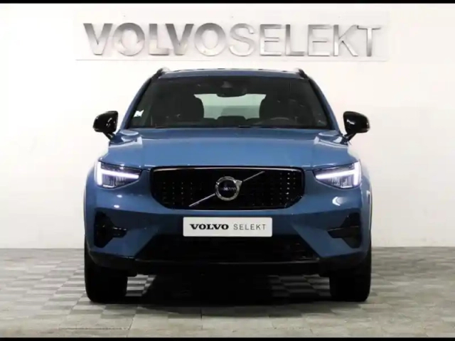 Volvo Xc40 t4 recharge 129 + 82ch plus dct 7 — photo 2