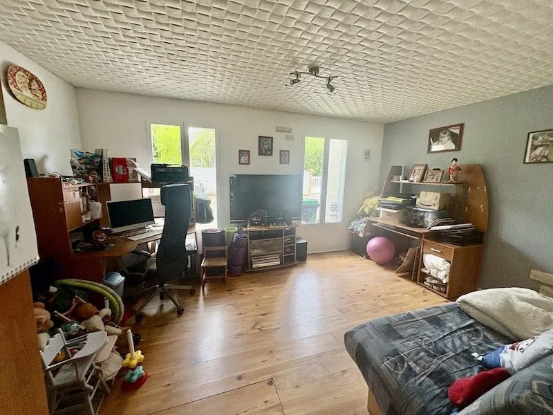 Photo 18