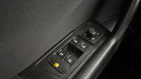 Volkswagen T-Roc 2.0 TDI 150ch Life DSG7 — photo 29