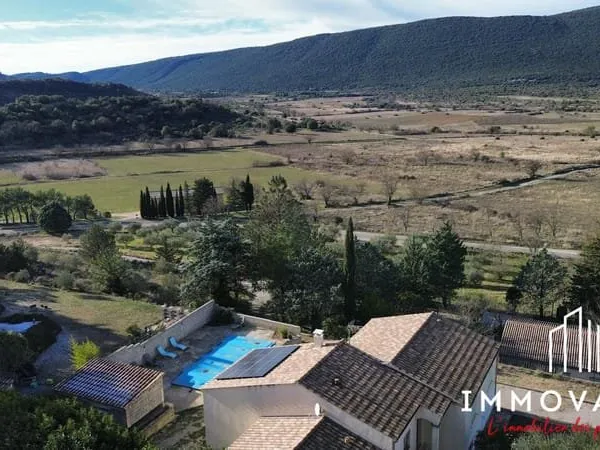MAISON RENOVEE GRAND TERRAIN AVEC MAGINIFIQUE VUE