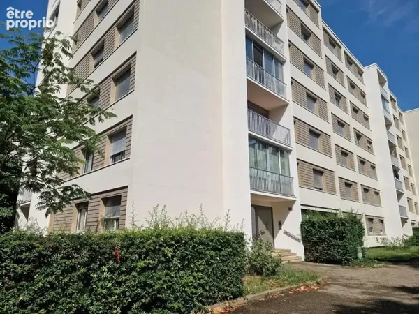Appartement 4 pièces 96 m²