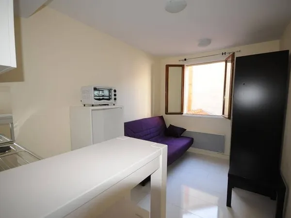 Studio 1 pièce 19 m²