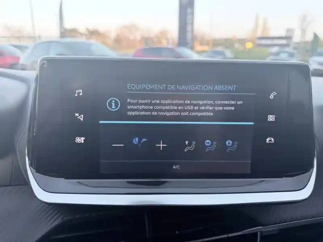 Peugeot 208 puretech 75 s&amp;s bvm5 — photo 51