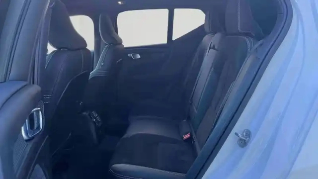 Volvo Xc40 t5 recharge 180+82 ch dct7 — photo 71