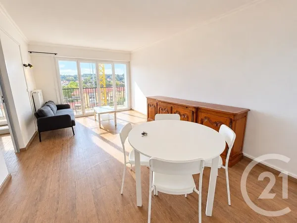 Appartement 4 pièces 84 m²
