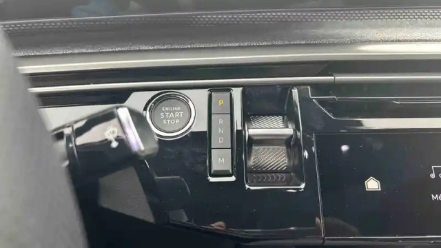 Peugeot 3008 hybrid 145 e-dcs6 — photo 46