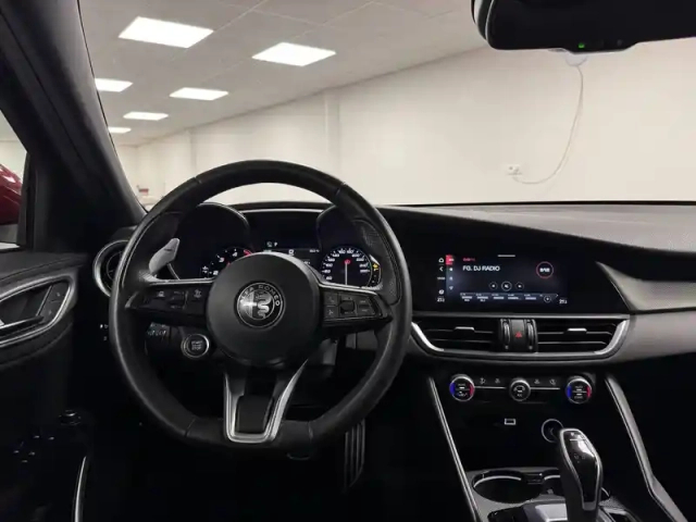 Alfa Romeo Giulia 2.2 190 ch at8 — photo 119
