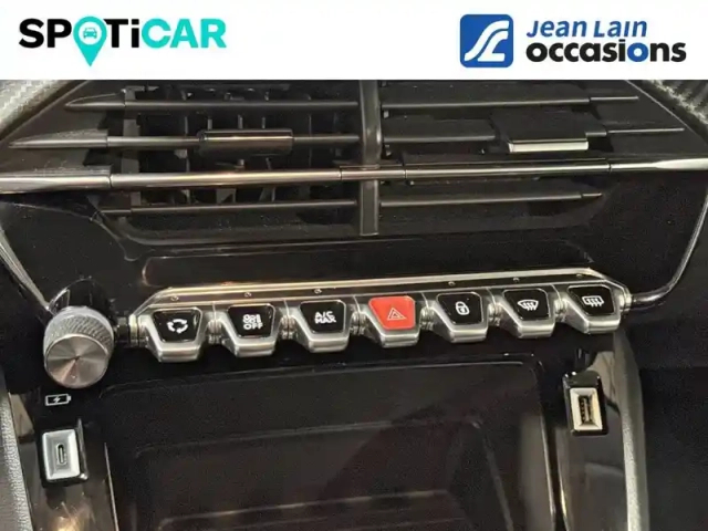 Peugeot 208 puretech 100 s&amp;s eat8 — photo 23