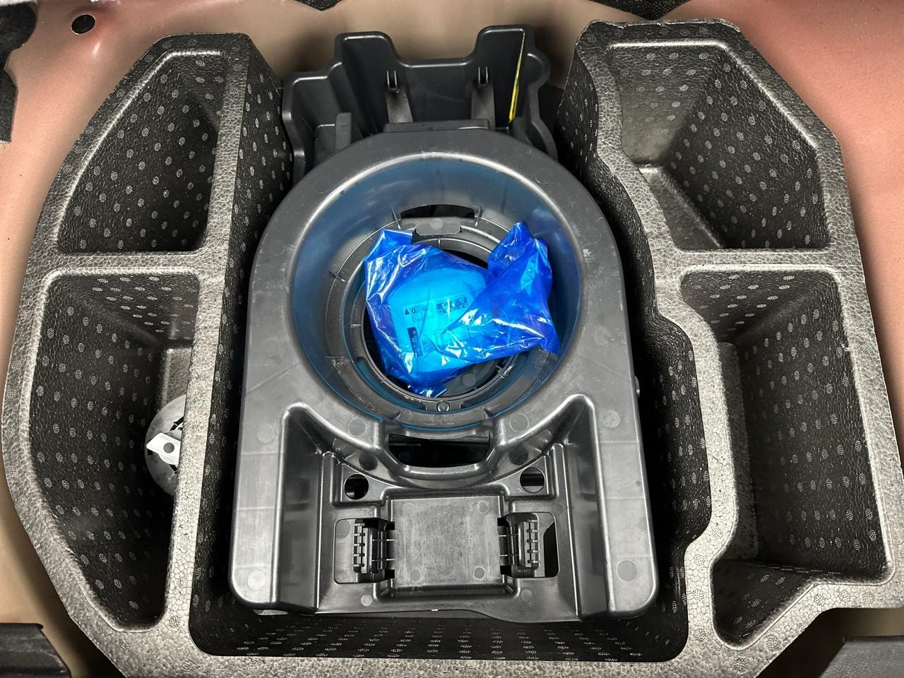 Peugeot 208 puretech 100 s&s eat8 active pack — photo 33