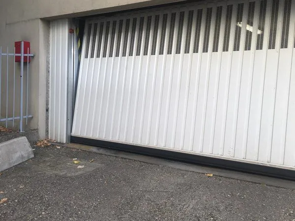 1 place de parking à louer