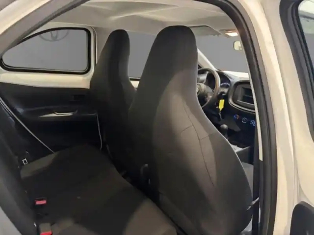 Toyota Aygo 1.0 vvt-i 72 active — photo 13