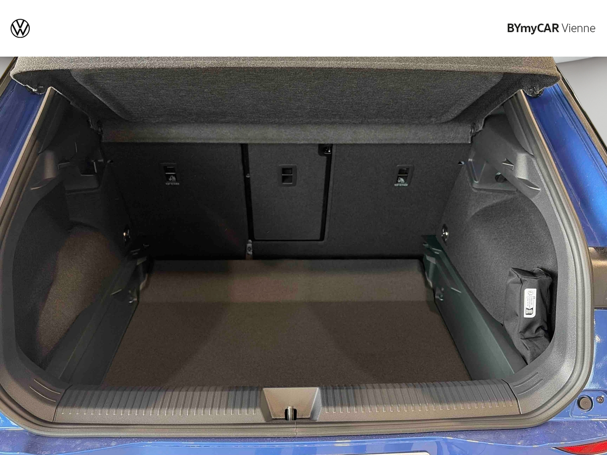 Volkswagen T-Roc 1.5 eTSI Hybrid 150 ch DSG7 — photo 13