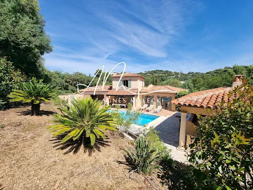 Propriété 6 pièces 154 m²
