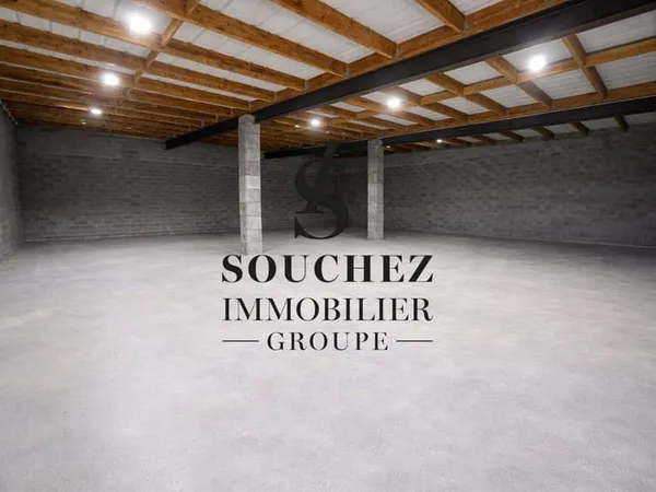 Entrepôt 260 m²
