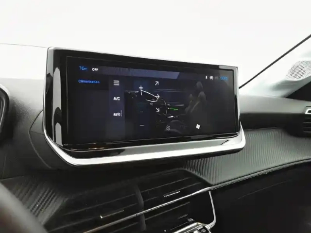 Peugeot 208 hybrid 110 e-dcs6 — photo 22